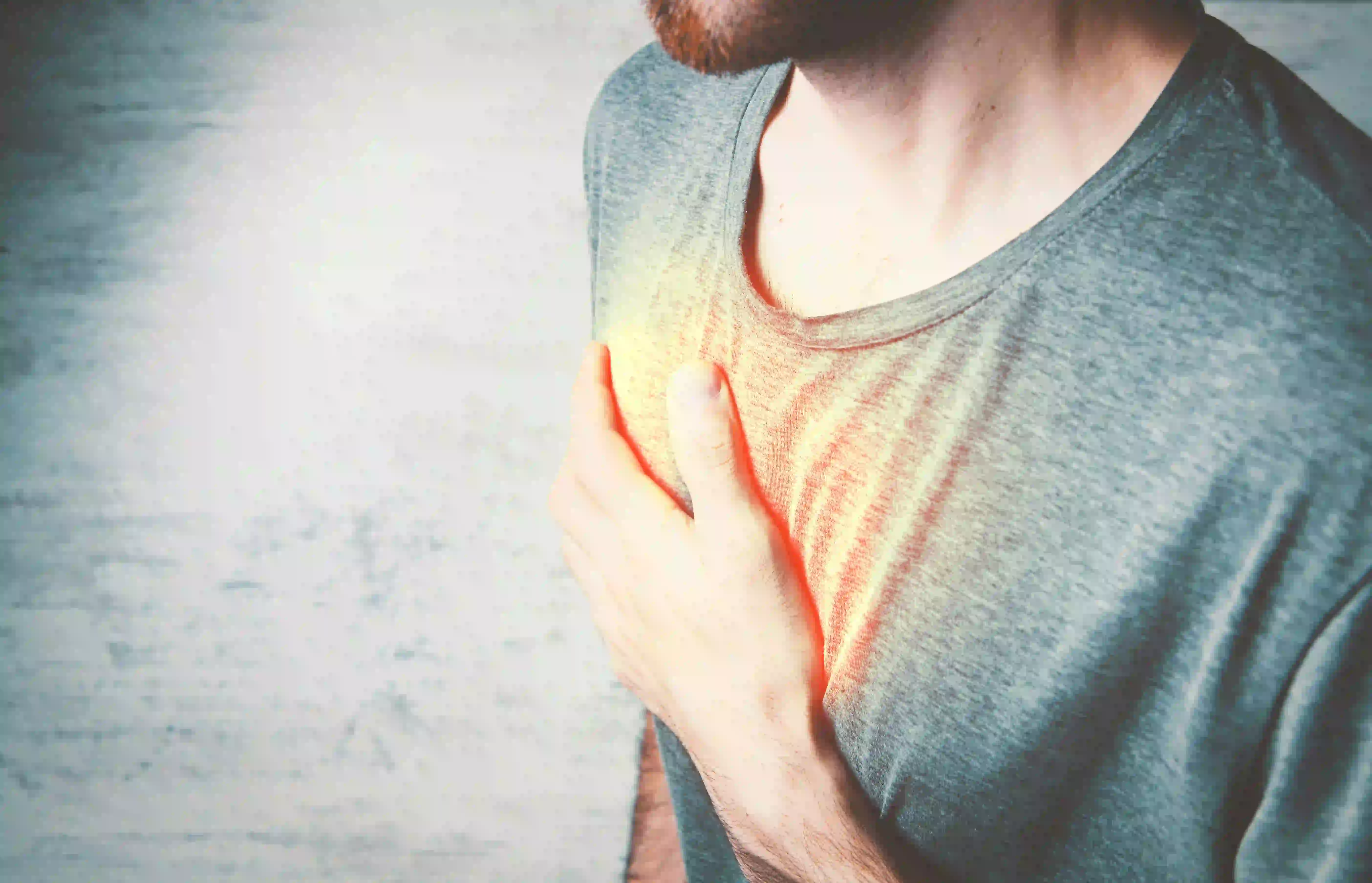 Chest Pain — When to Go to A&E and When to Wait